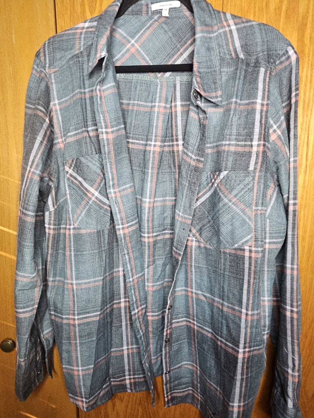Maurice's Women's Plus Size 1 Gray/ Pink Plaid Button-up Flannel Shirt